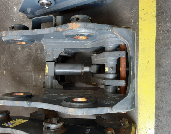 ATTACCO RAPIDO EURO BUCKET X SK 140