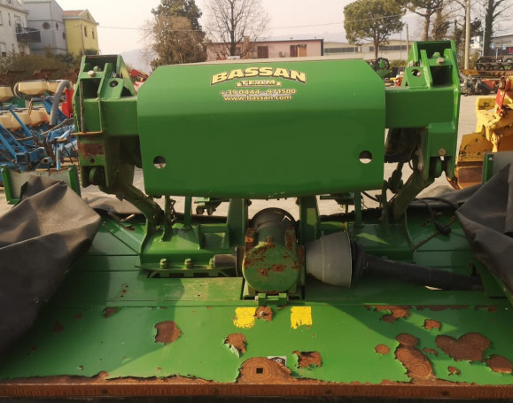 FALCIACONDIZIONATRICE JOHN DEERE 131