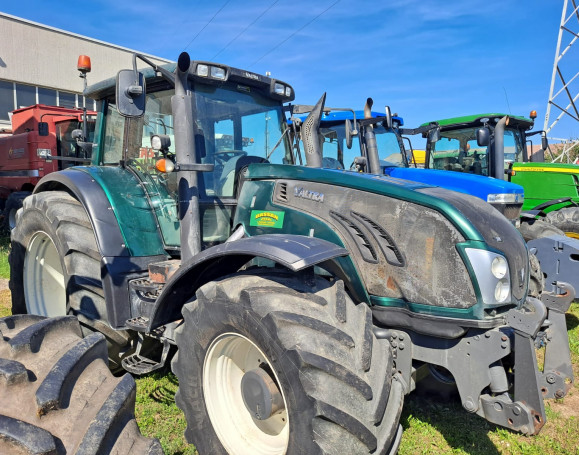 VALTRA T203