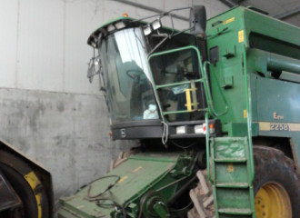 JOHN DEERE 2258
