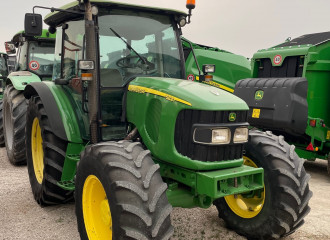 JOHN DEERE 5820