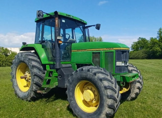 JOHN DEERE 7700